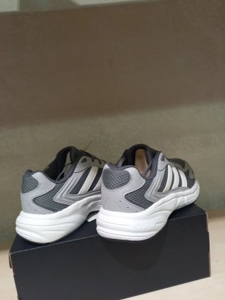 Adidas Scarpe da Ginnastica Grigie Taglia 40