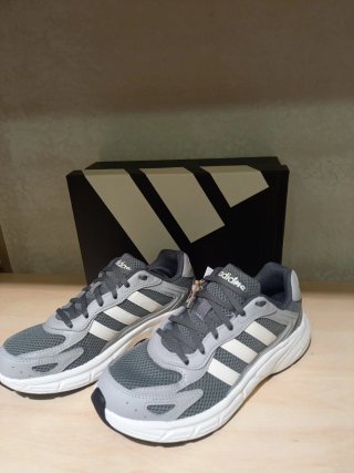 Adidas Scarpe da Ginnastica Grigie Taglia 40