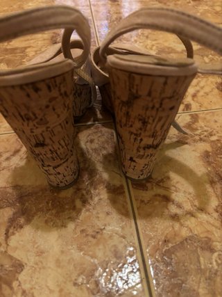 Sandalias cuña rosas claritas