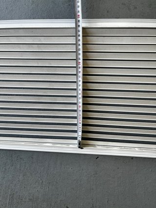 Rejilla de ventilación metálica