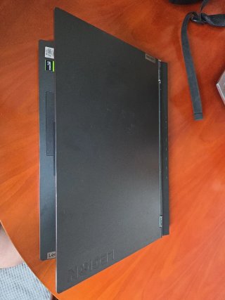 Portátil Lenovo Negro