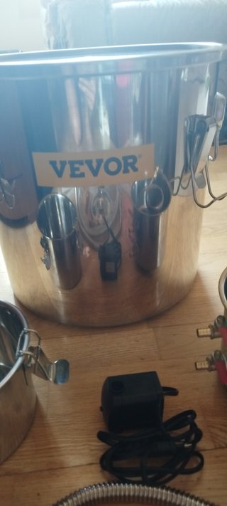 Destilador VEVOR 38.5L Agua Alcohol