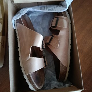 Sandalias de mujer beige