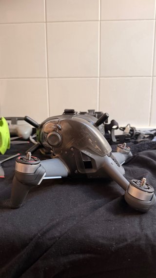 DJI Avata Fly More Combo + RC Motion 2 + Maleta