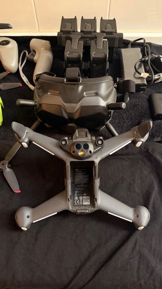 DJI Avata Fly More Combo + RC Motion 2 + Maleta