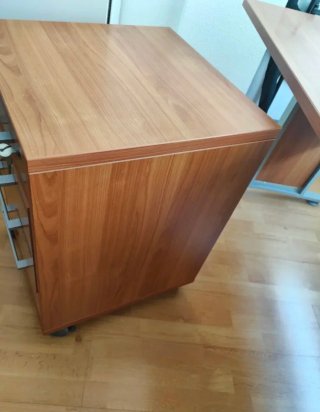 Mesa de escritorio madera y metal