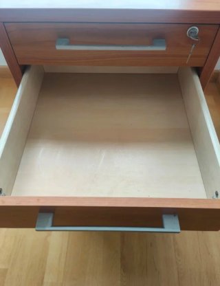 Mesa de escritorio madera y metal