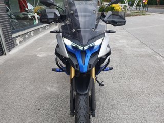 VOGE DSX 525 23' con 29000 km