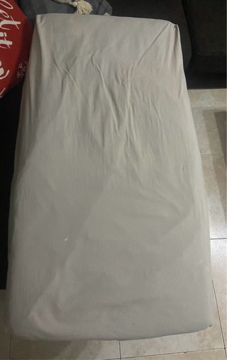 URGE VENTA Cuna de bebé blanca con protector