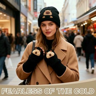 Gorro de Punto Negro con Guantes Capibara