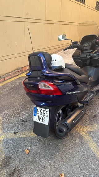 Suzuki Burgman 400cc Maxi-Scooter regalo manta inv