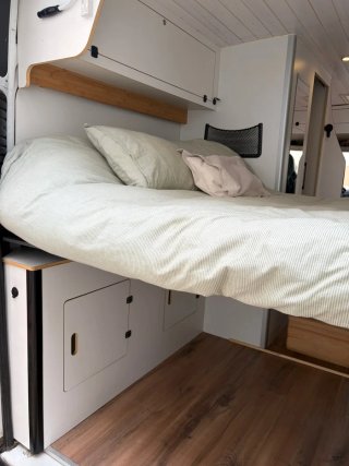 Camper 4 plazas Peugeot Boxer perfecto estado L3H2