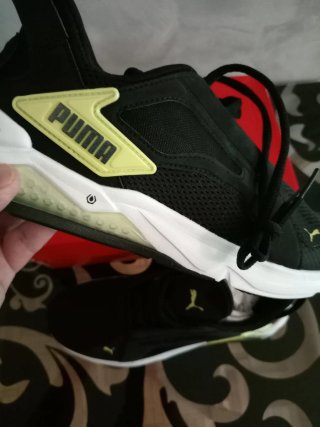 Zapatillas Puma Talla 42 Negras y Amarillas