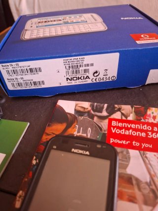 Nokia C6-00