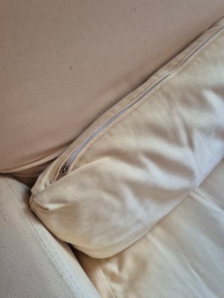 Butaca de tela beige