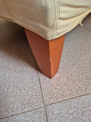 Butaca de tela beige