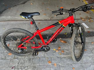 Bicicleta Rockrider 24 - Buen estado
