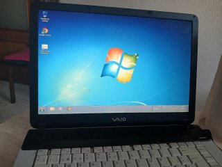 Sony VAIO Zone X-black LCD