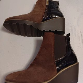 Botas de piel ante marrón
