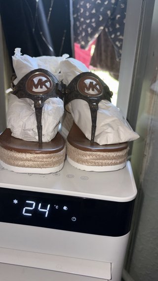 Sandalias Michael Kors Beige/Marrón