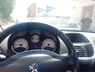 Peugeot 207 2007