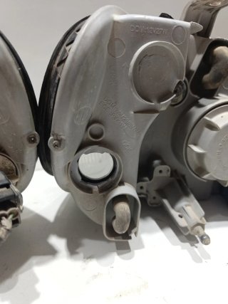 Faros Delanteros Kia Carnival