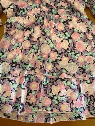 Vestido corto H&M floral manga corta