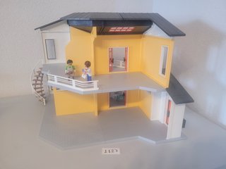 Casa de muñecas moderna de Playmobil