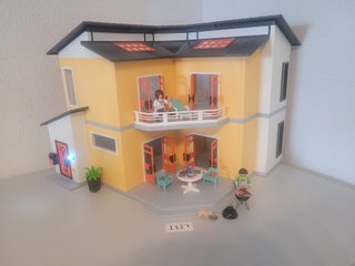 Casa de muñecas moderna de Playmobil