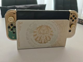 Nintendo Switch OLED Edizione Zelda
