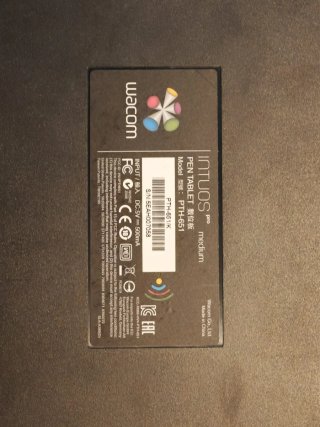 Wacom Intuos Pro Medium en perfecto estado