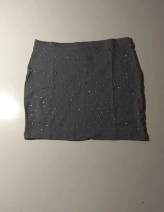 Saia Stradivarius cinza com brilhos