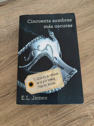 Cincuenta sombras más oscuras