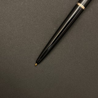 Bolígrafo Pelikan Negro y Oro Clásico