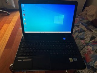 Portátil Fujitsu i3 Negro