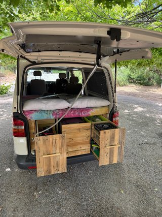 Volkswagen Transporter T5 2004