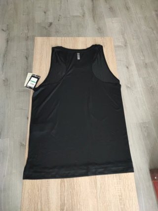 Camiseta Under Armour Negra