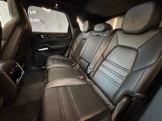 Porsche Cayenne TURBO ¡550cv y 80.000km!