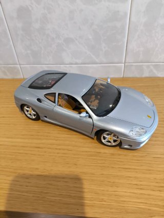 Ferrari 360 Modena 1999 1/18