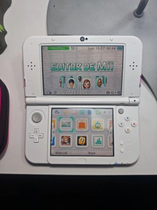 Nuovo Nintendo 3DS XL Bianco e Rosa