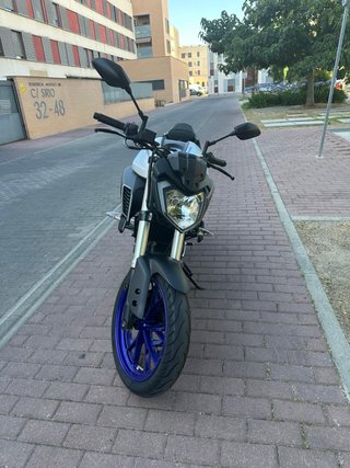 Yamaha MT- 125 Naked Moto