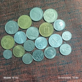 Lote de monedas de varios países