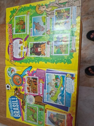 Album de cromos Scooby Doo La vuelta al mundo