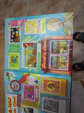 Album de cromos Scooby Doo La vuelta al mundo
