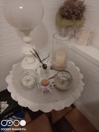 Tavolino rotondo in legno massello