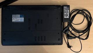 Portátil ASUS X54L averiado