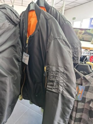 Chaqueta Bomber Negra Talla XXL