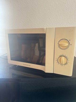 Microondas Daewoo Beige