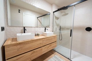 Piso en venta en Colores - Entreparques en Sevilla