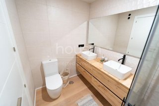 Piso en venta en Colores - Entreparques en Sevilla